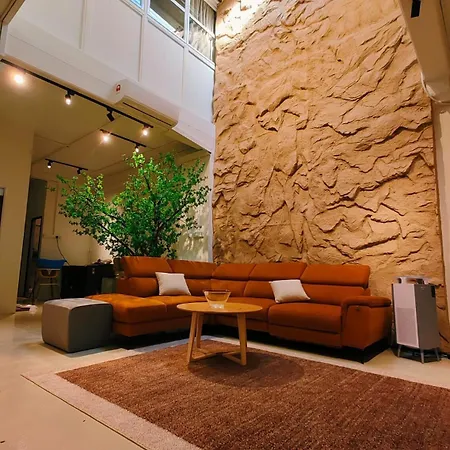 Senju Georgetown Heritage Prewarhouse 4Br 5-15 Pax